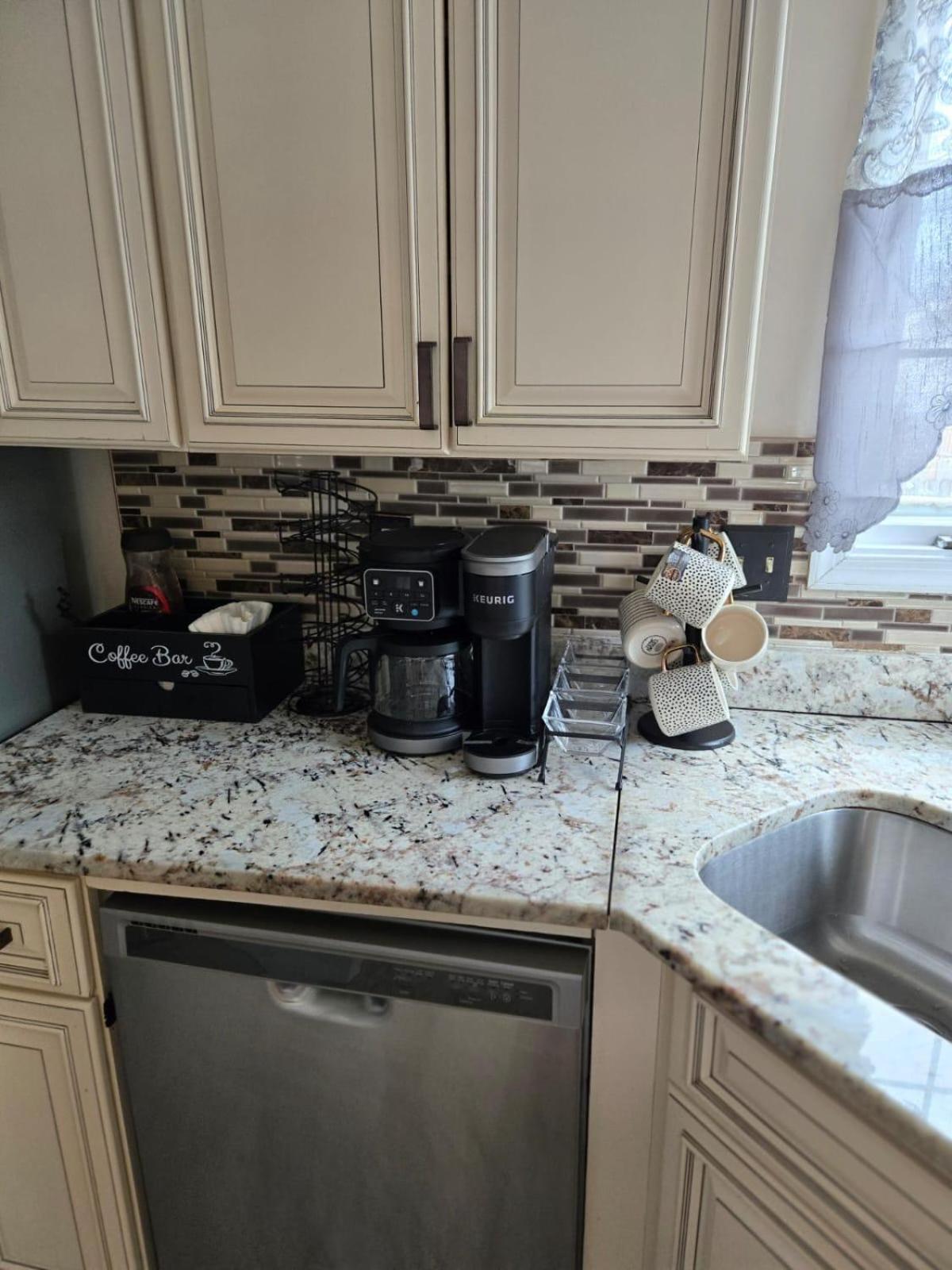 Special Rate Worthy Posh And Magnificent 4 Bedrooms And Two & Half Bath Ґрінбелт Екстер'єр фото