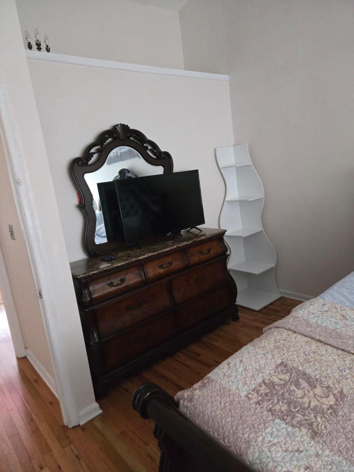 Special Rate Worthy Posh And Magnificent 4 Bedrooms And Two & Half Bath Ґрінбелт Екстер'єр фото