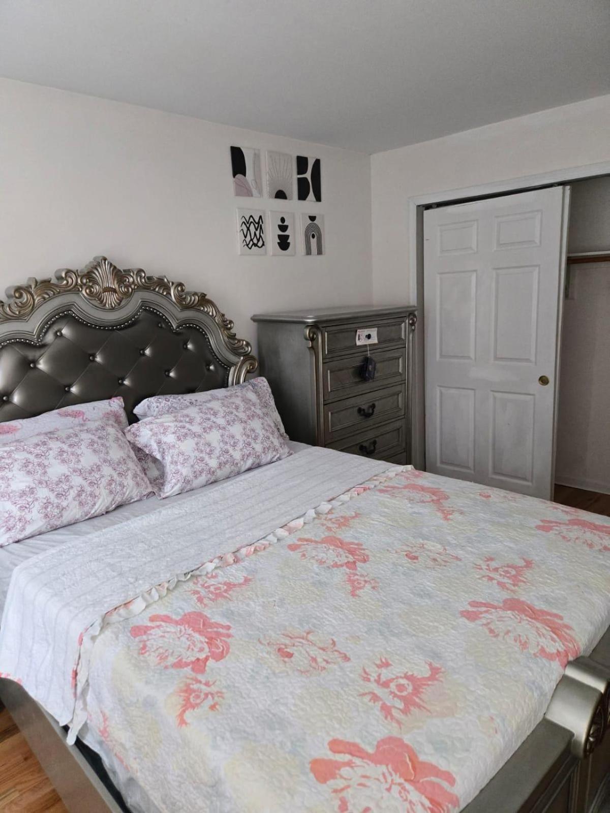 Special Rate Worthy Posh And Magnificent 4 Bedrooms And Two & Half Bath Ґрінбелт Екстер'єр фото