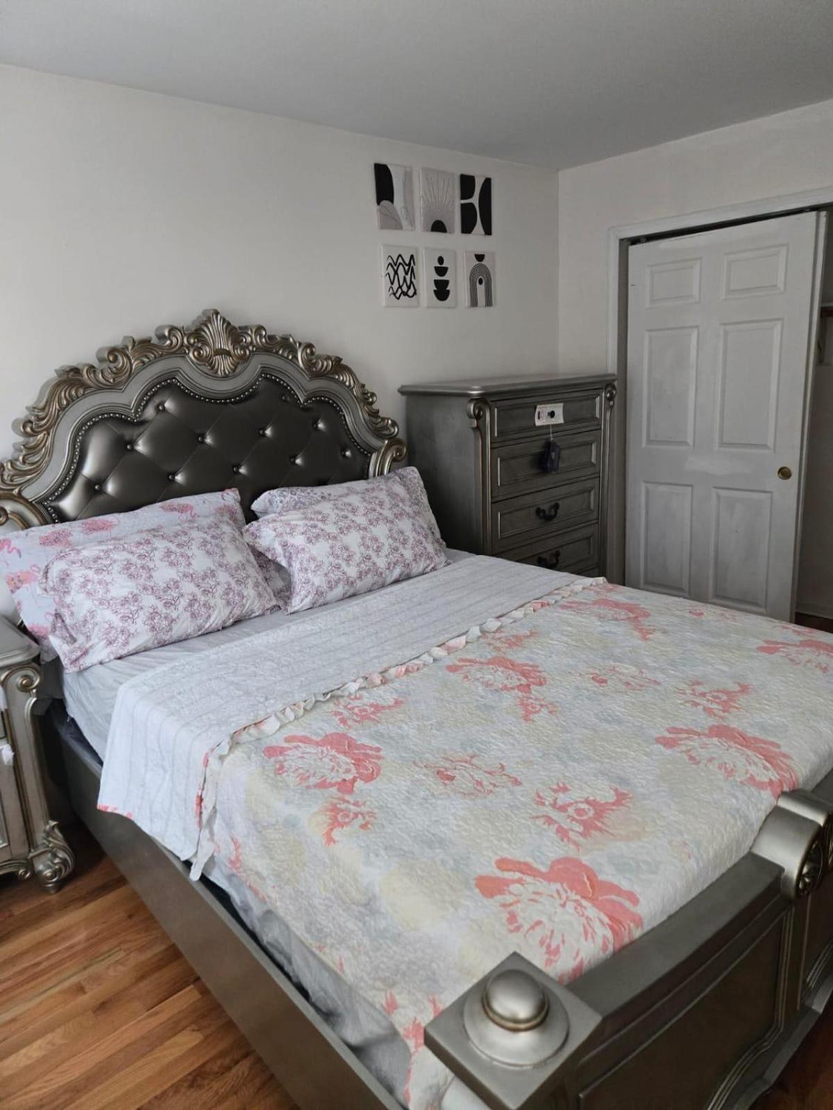Special Rate Worthy Posh And Magnificent 4 Bedrooms And Two & Half Bath Ґрінбелт Екстер'єр фото